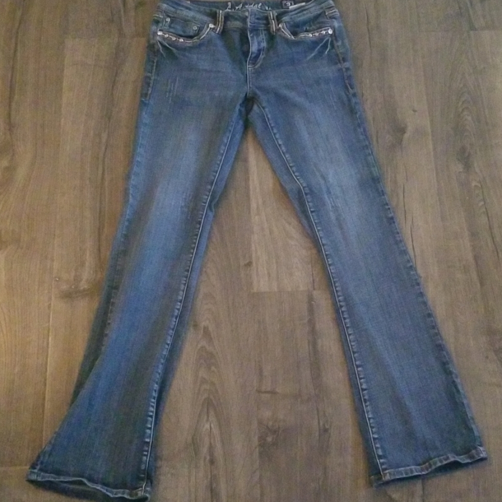 LA idol jeans